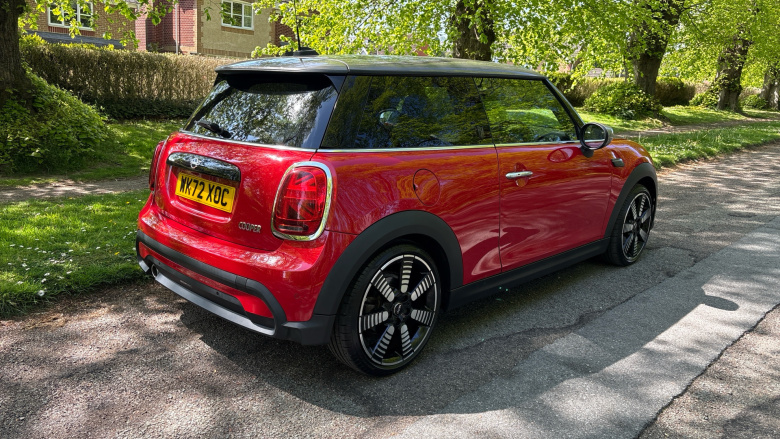 MINI Hatchback 1.5 Cooper Exclusive 3dr Auto Petrol Hatchback